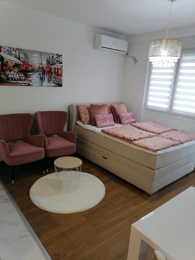 Spring Deluxe Daire Novi Sad Dış mekan fotoğraf
